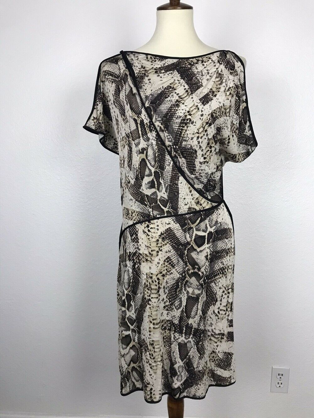 BCBGMaxAzria Print Stretch Bodycon Dress